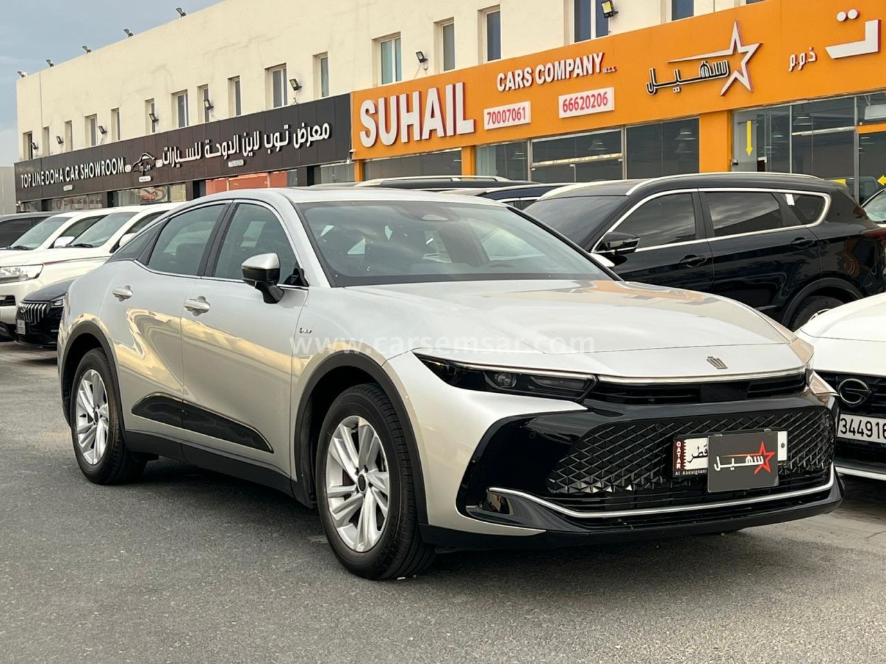 Toyota Crown 2024 — CarSemsar