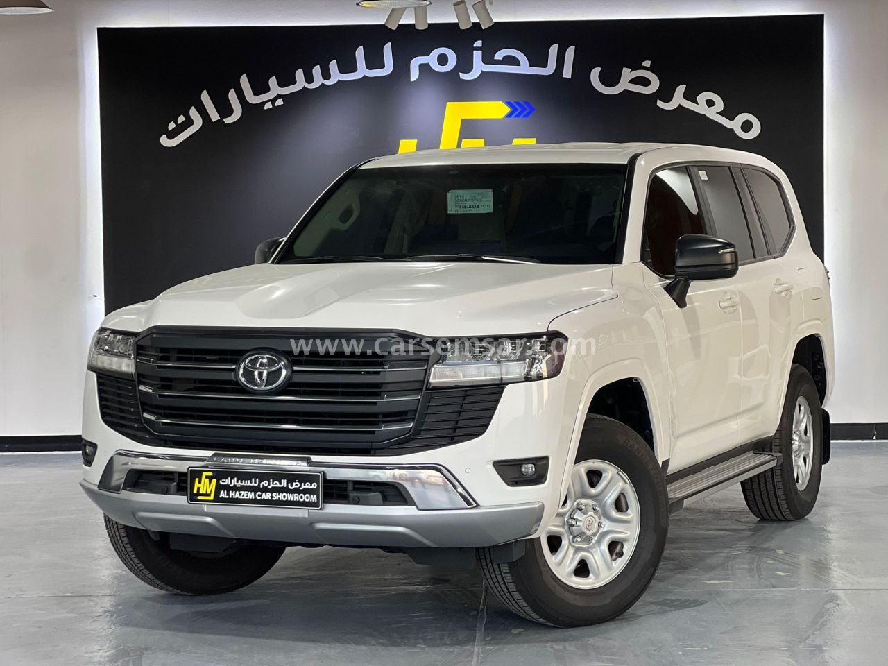 Toyota Land Cruiser GX 2023 — CarSemsar