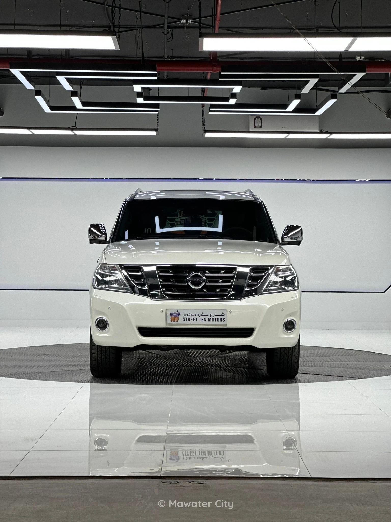 Nissan Patrol Platinum 2014 — Mawater City