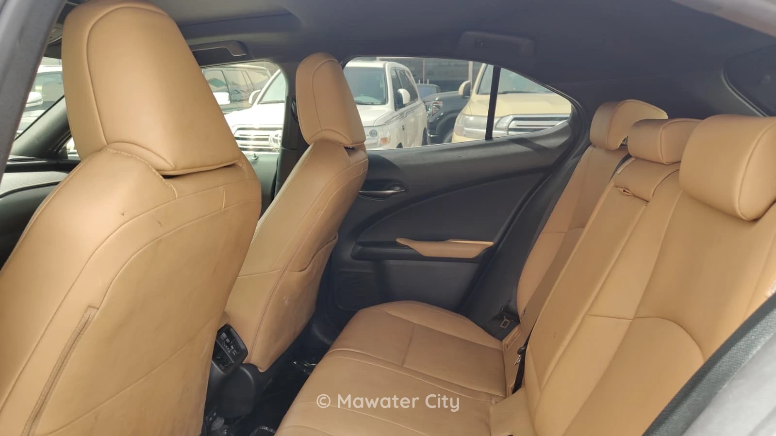 Lexus UX 200 2023 — Mawater City