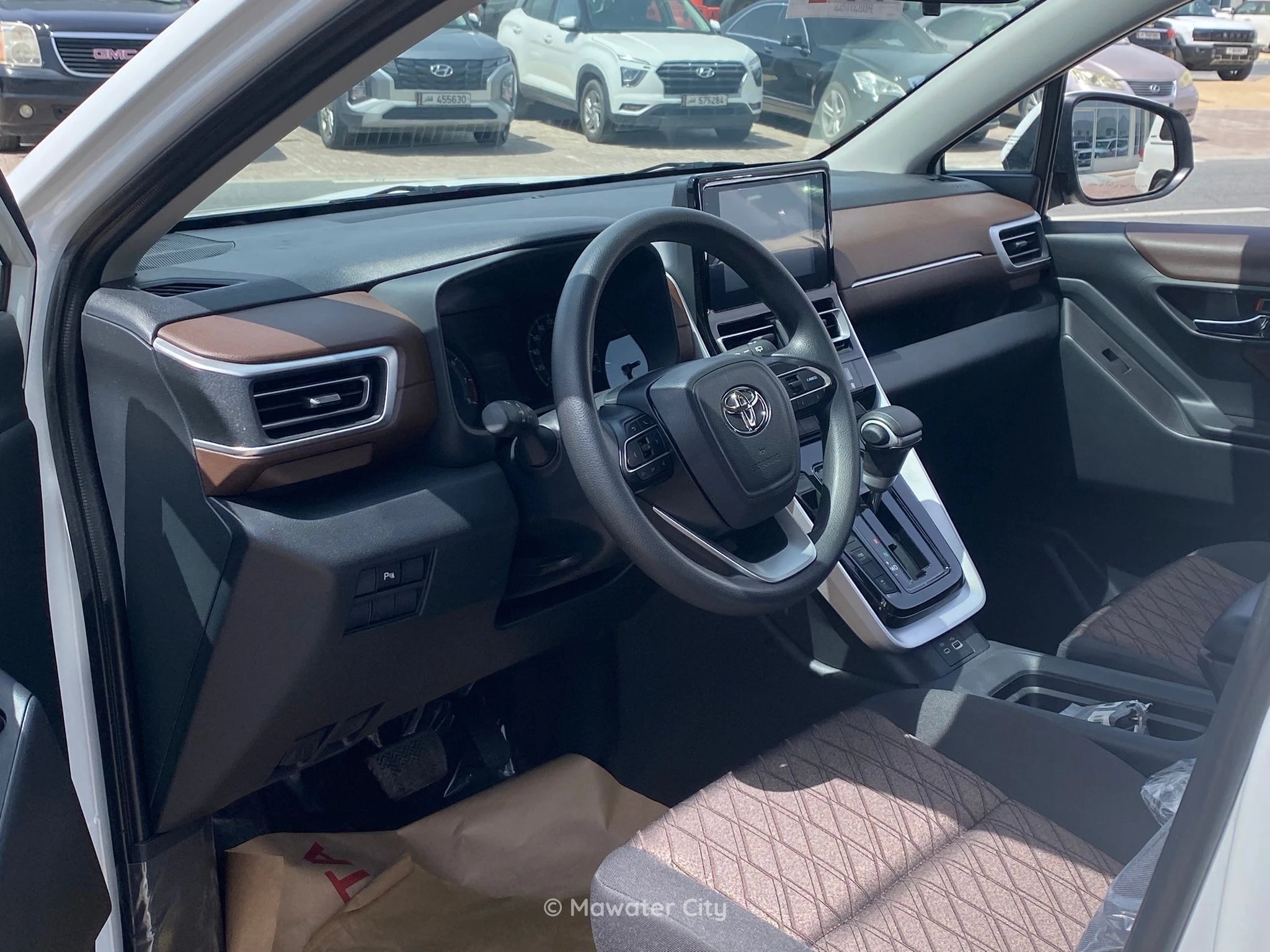 Toyota Innova 2024 — Mawater City