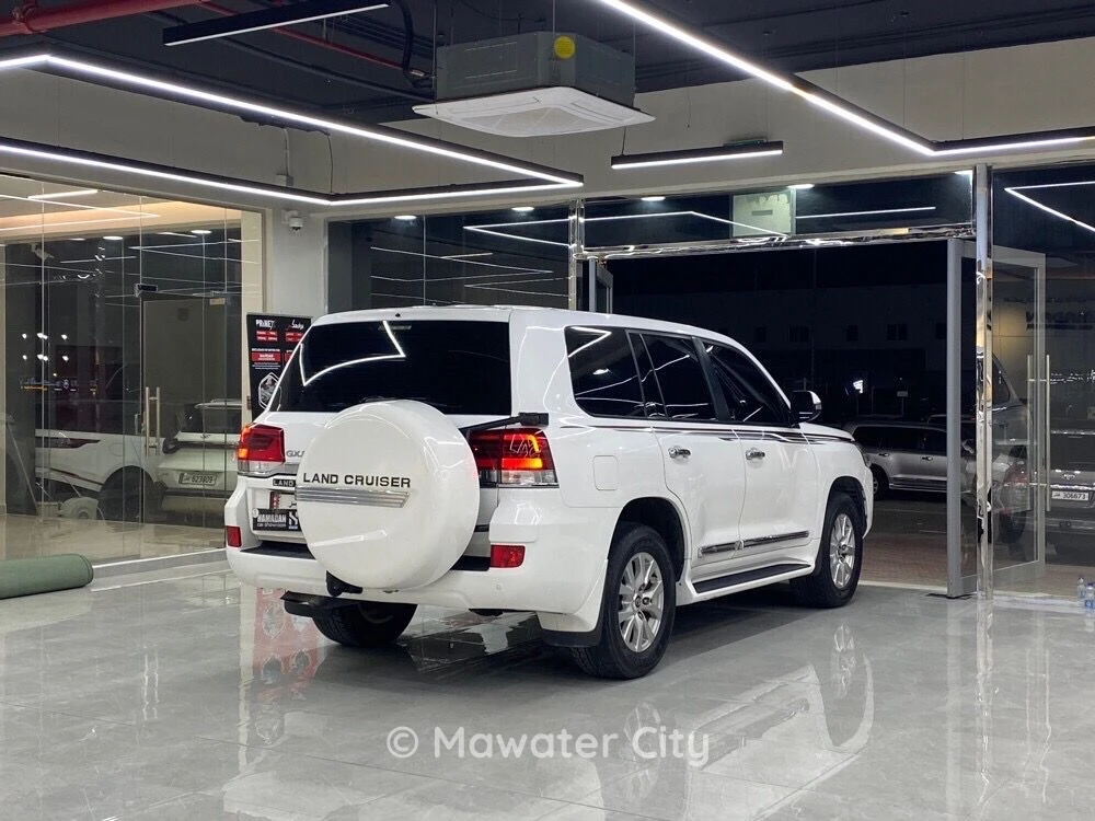 Toyota Land Cruiser GXR 2019 — Mawater City