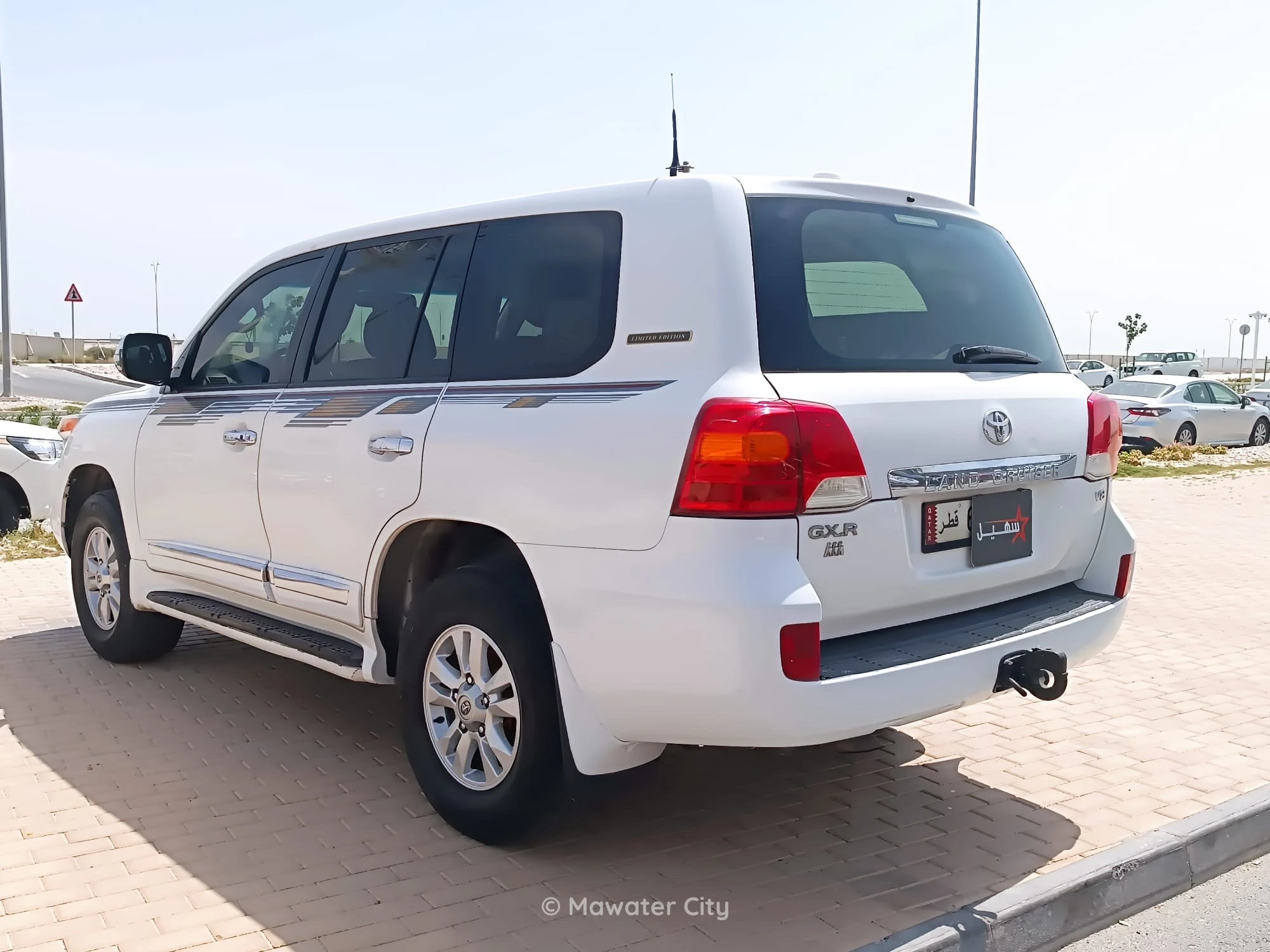 Toyota Land Cruiser GXR 2012 — Mawater City