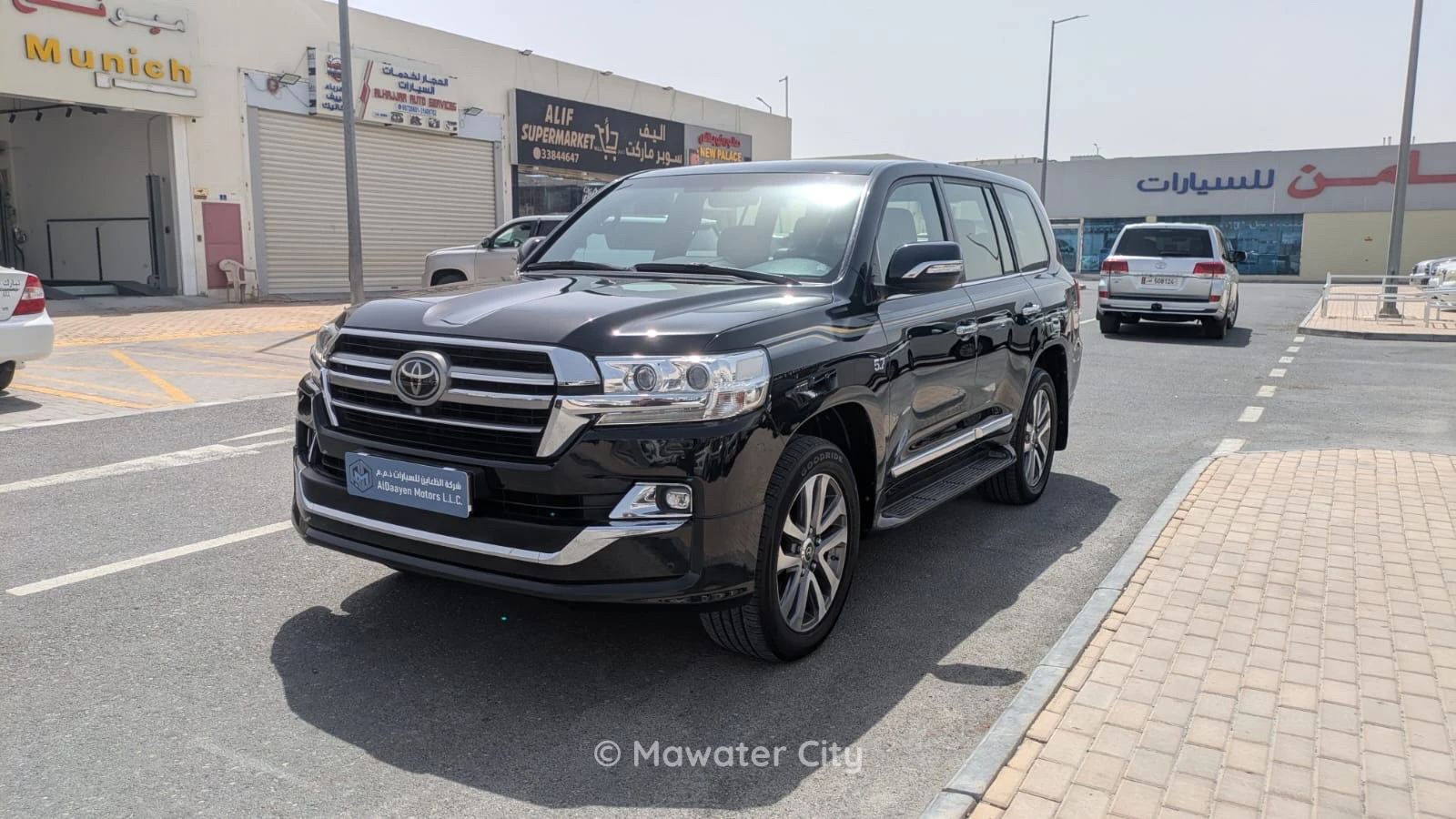 Toyota Land Cruiser VXR 2019 — Mawater City