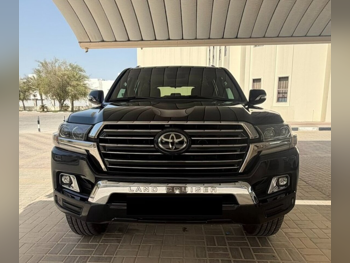 Toyota Land Cruiser GXR 2017 — QatarSale