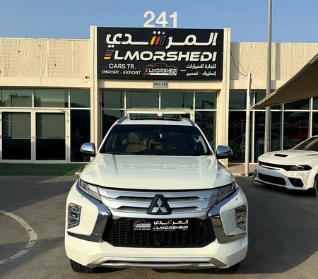 Mitsubishi Montero Sport 2022 — OneClickDrive