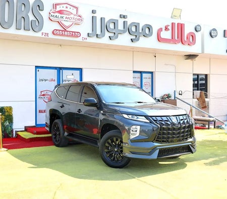 Mitsubishi Montero Sport 2022 — OneClickDrive