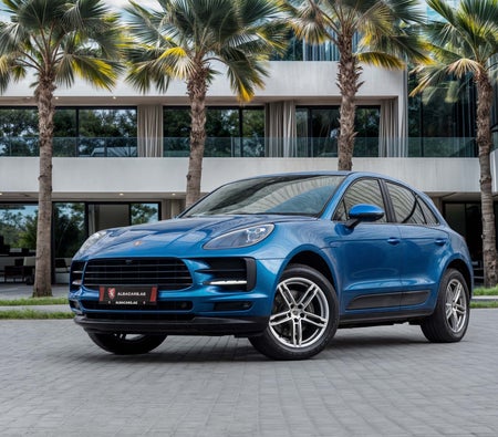 Porsche Macan 2021 — OneClickDrive