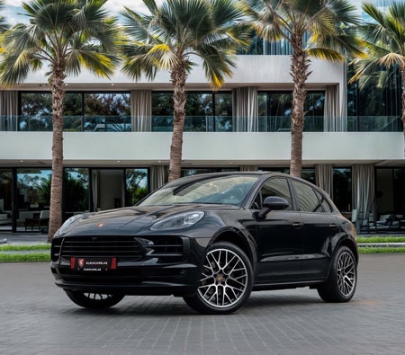 Porsche Macan 2020 — OneClickDrive