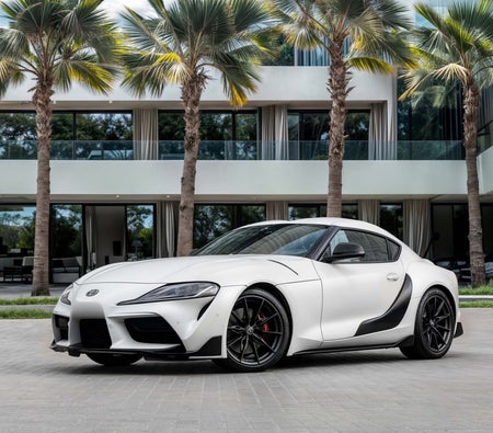 Toyota Supra GR 2023 — OneClickDrive