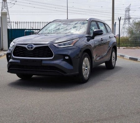 Toyota Highlander 2023 — OneClickDrive
