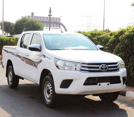 Toyota Hilux 2018 — OneClickDrive