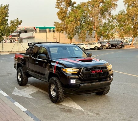 Toyota Tacoma 2020 — OneClickDrive