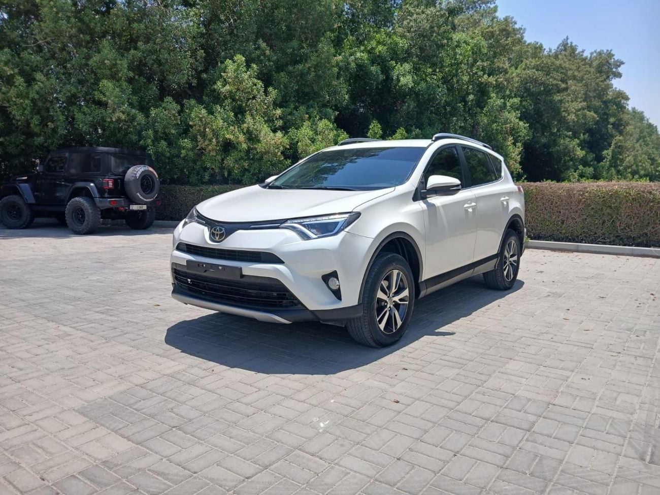 Toyota RAV4 2018 — DubiCars
