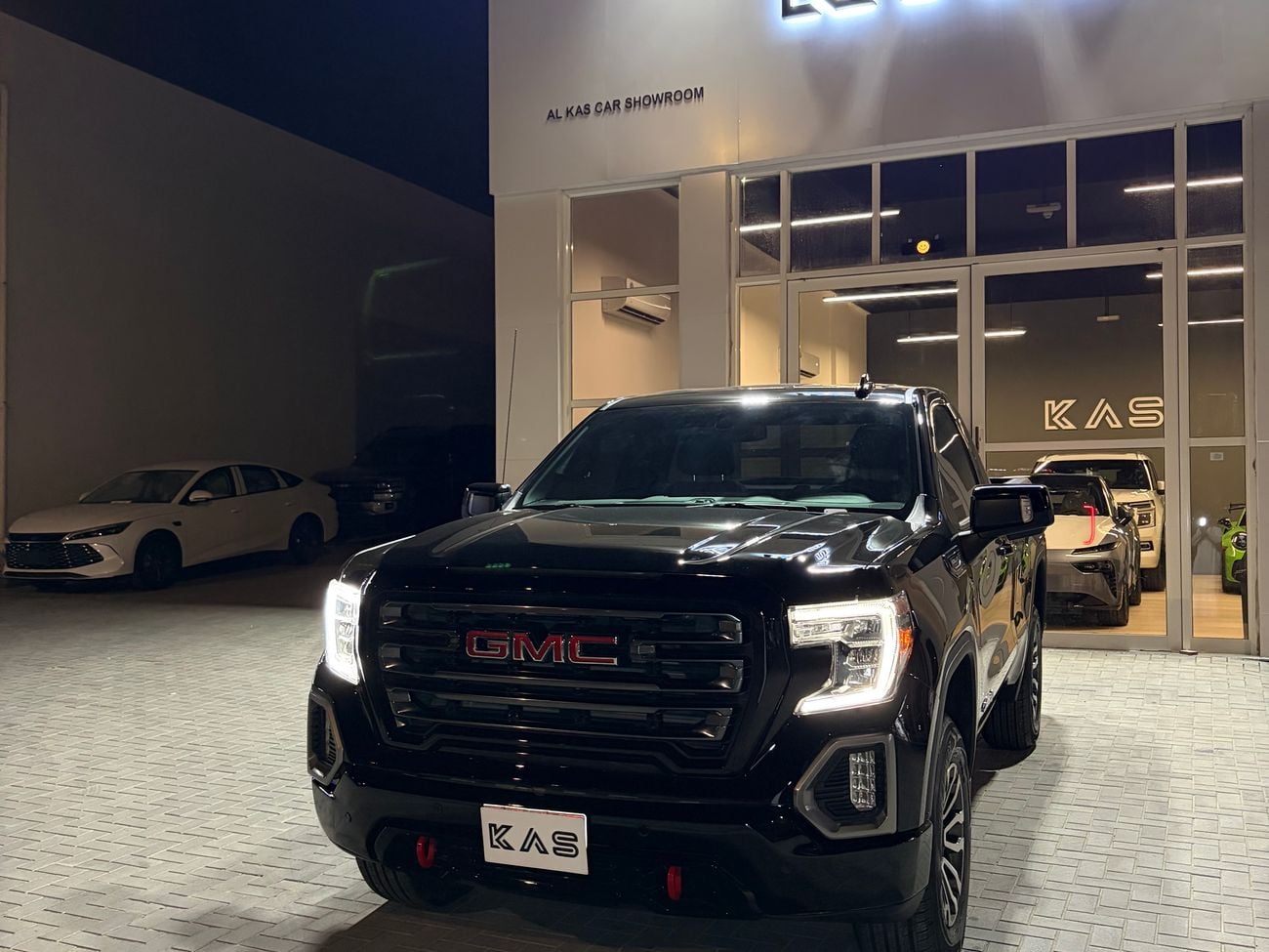 GMC Sierra 2022 — DubiCars