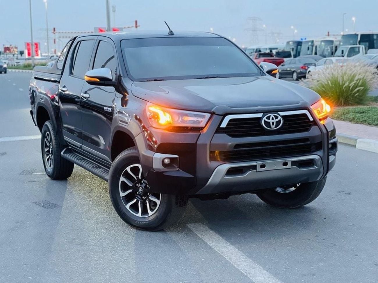 Toyota Hilux 2018 — DubiCars