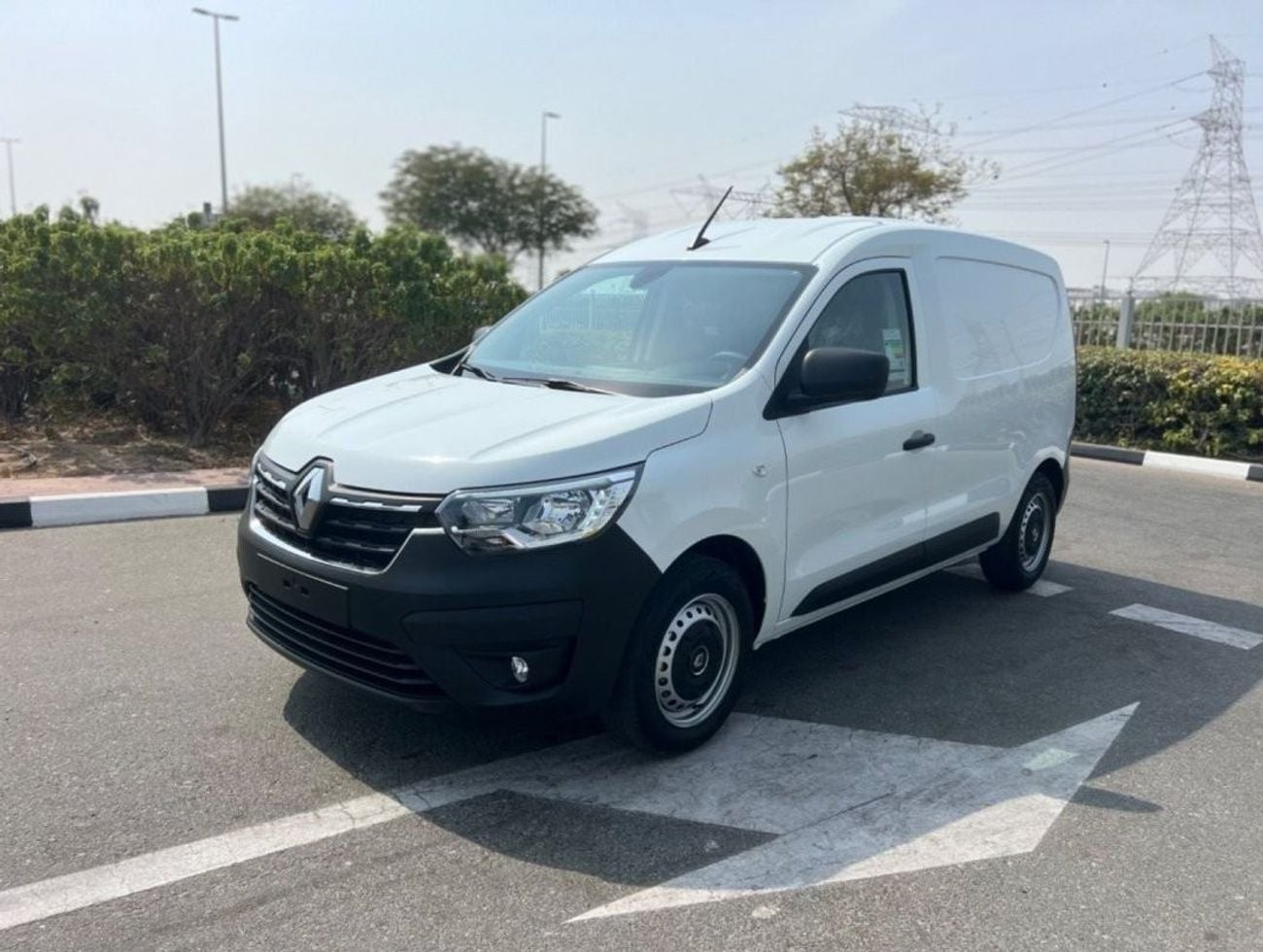 Renault Express 2026 — DubiCars
