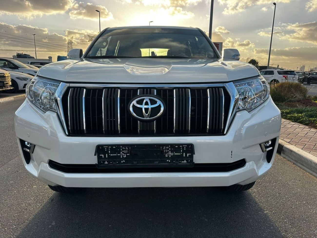 Toyota Prado GXR 2023 — DubiCars