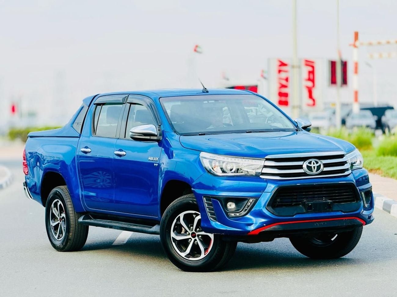 Toyota Hilux 2018 — DubiCars
