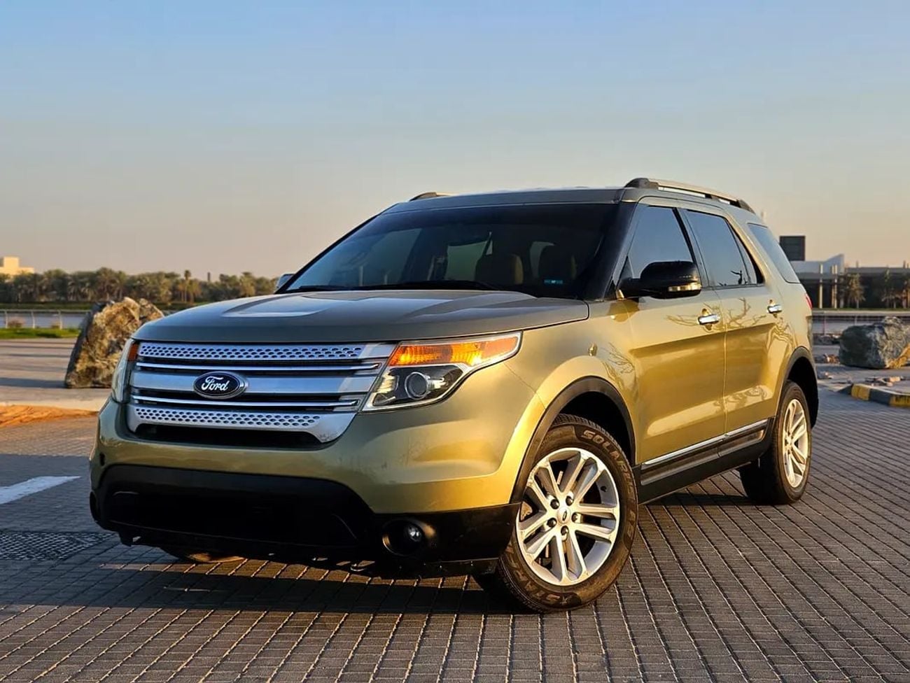 Ford Explorer 2013 — DubiCars