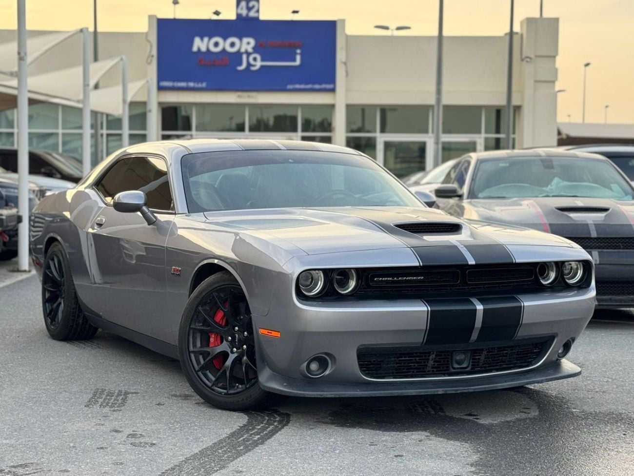 Dodge Challenger SRT 2016 — DubiCars