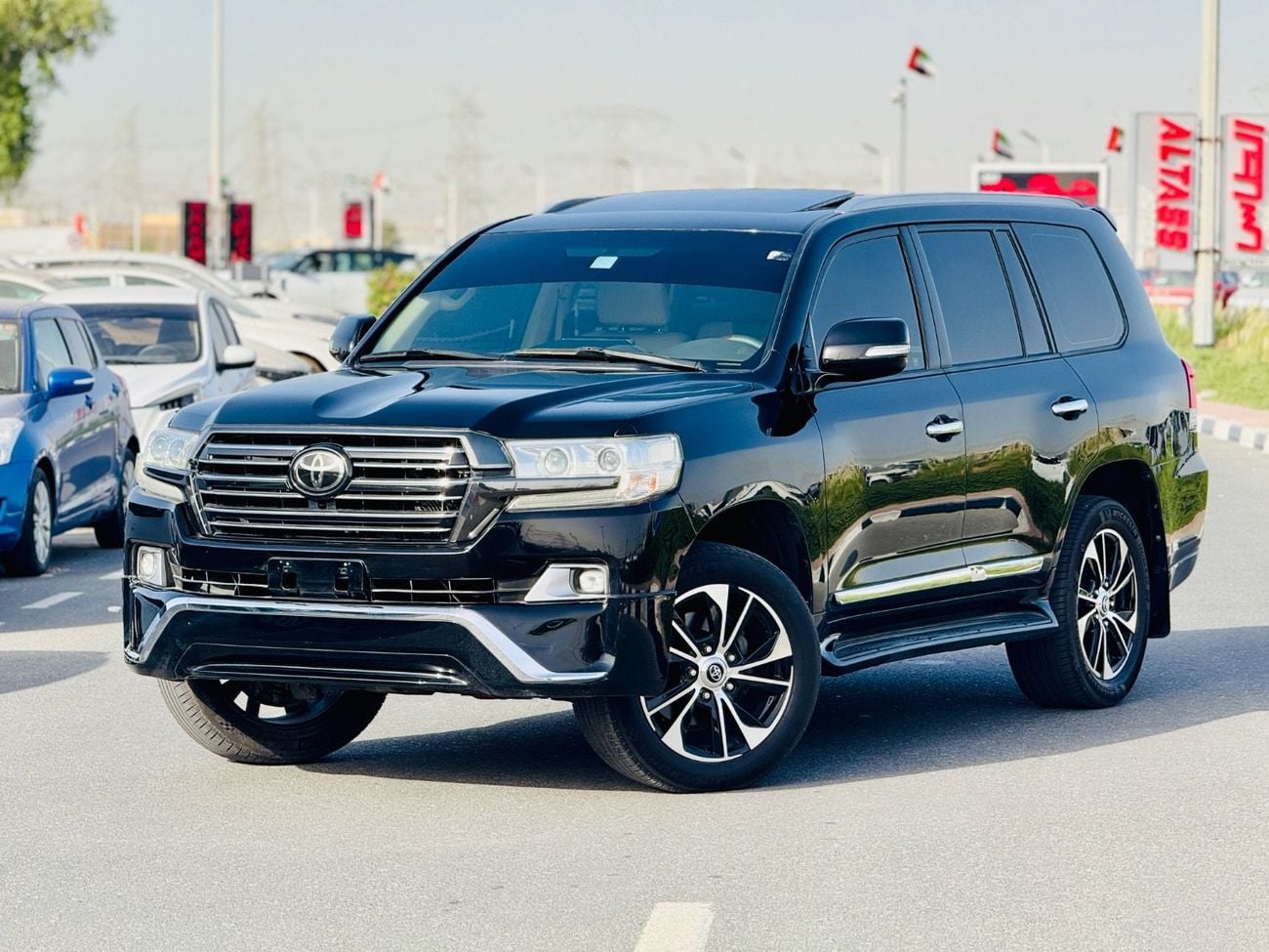 Toyota Land Cruiser GXR 2018 — DubiCars