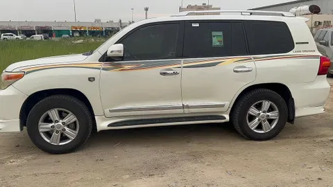 Toyota Land Cruiser 2009 — YallaMotor