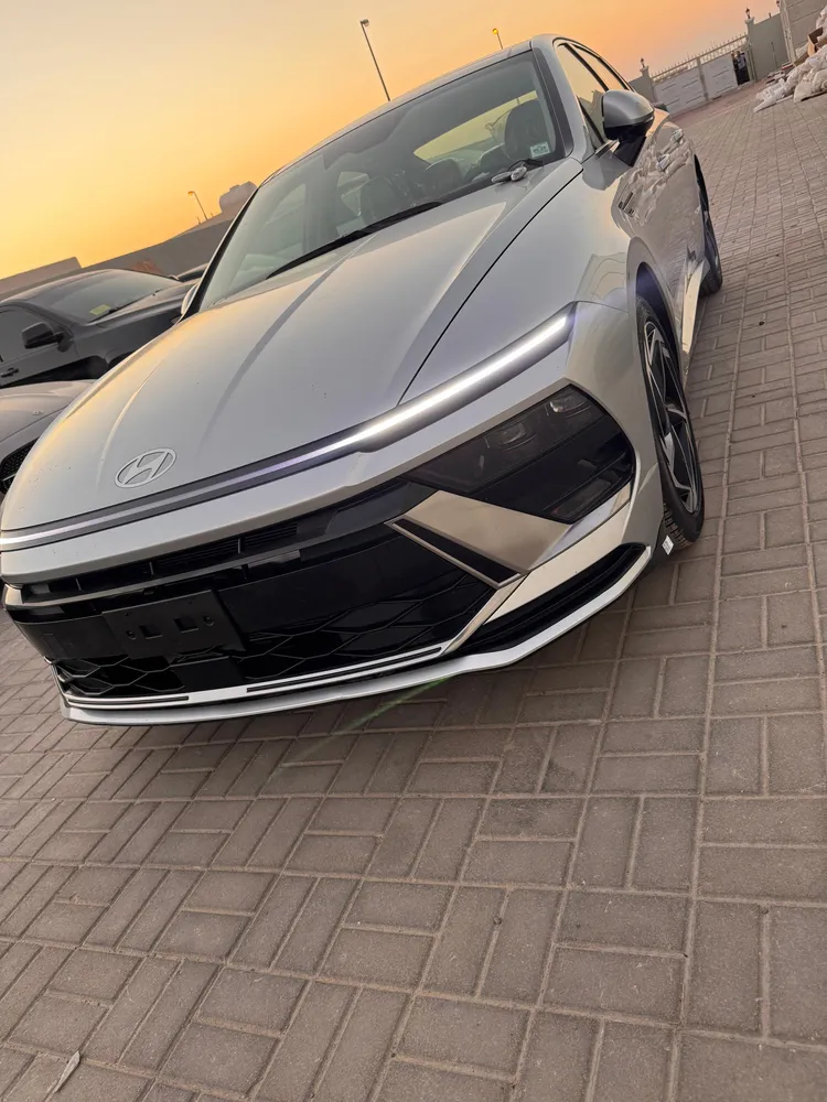 Hyundai Sonata 2025 — YallaMotor