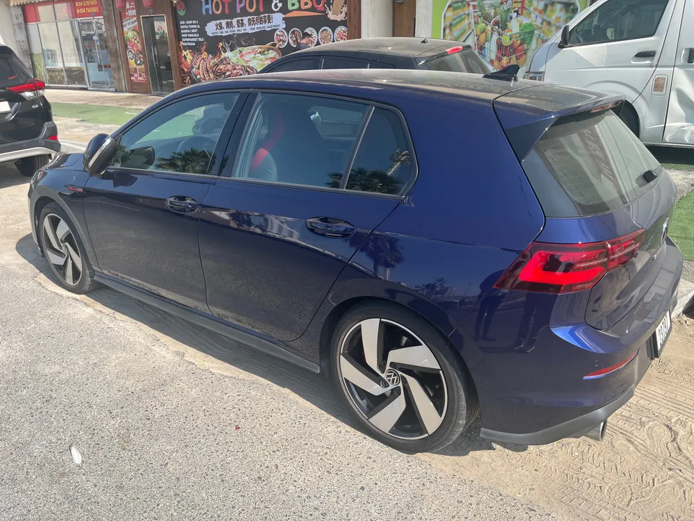 Volkswagen Golf 2023 — YallaMotor