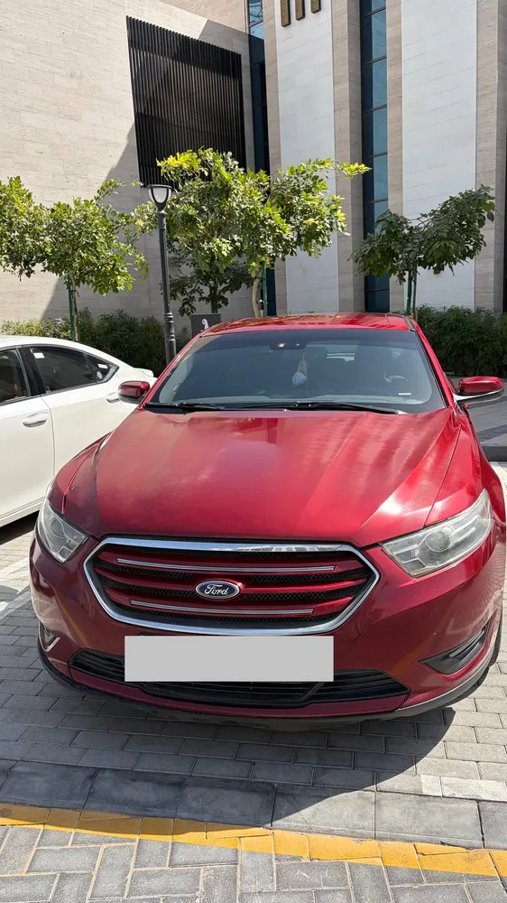 Ford Taurus 2015 — YallaMotor