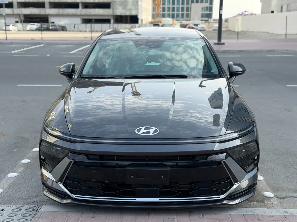 Hyundai Sonata 2025 — YallaMotor