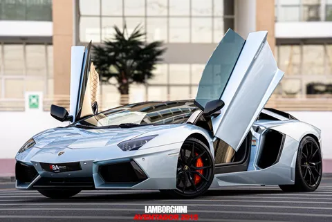 Lamborghini Aventador 2015 — YallaMotor