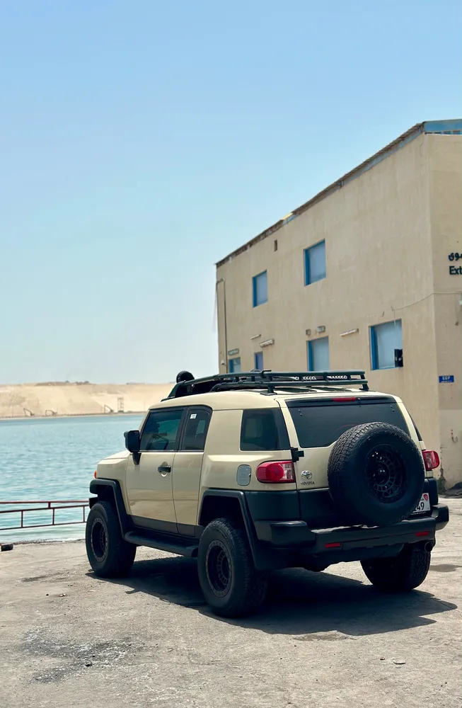 Toyota FJ Cruiser 2023 — YallaMotor