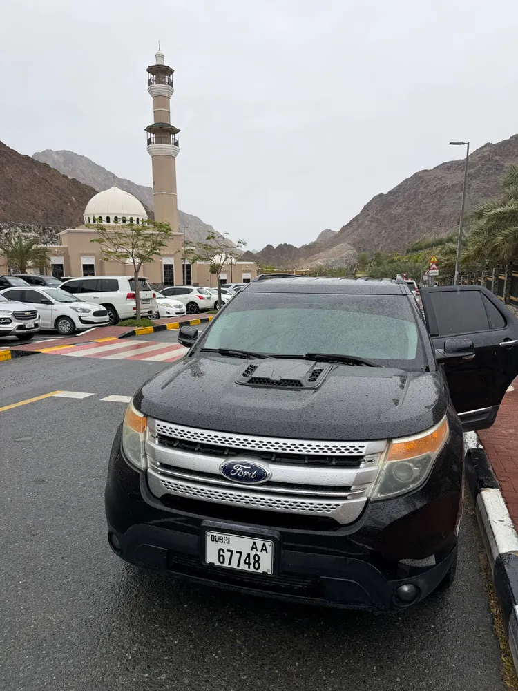 Ford Explorer 2013 — YallaMotor