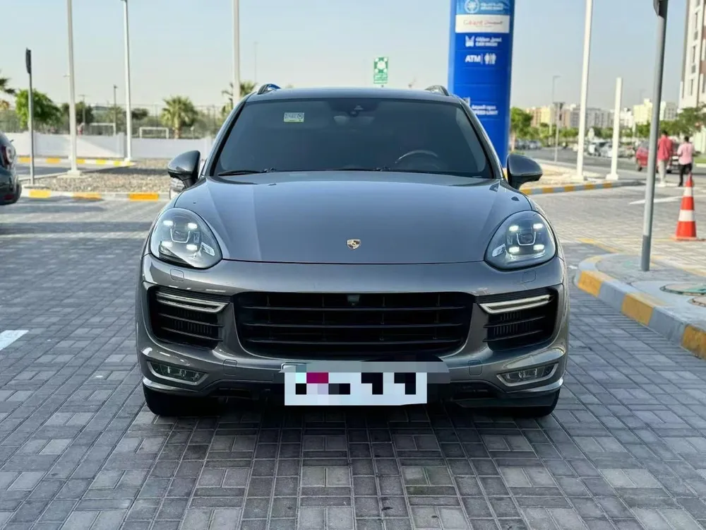 Porsche Cayenne 2018 — YallaMotor