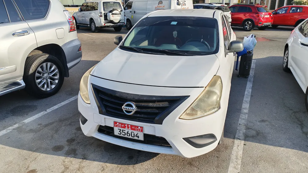 Nissan Sunny 2015 — YallaMotor