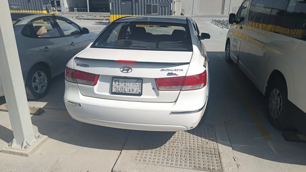 Hyundai Sonata 2010 — YallaMotor