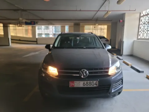 Volkswagen Touareg 2014 — YallaMotor