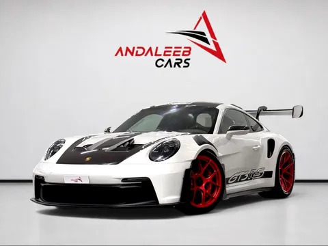 Porsche 911 2025 — YallaMotor