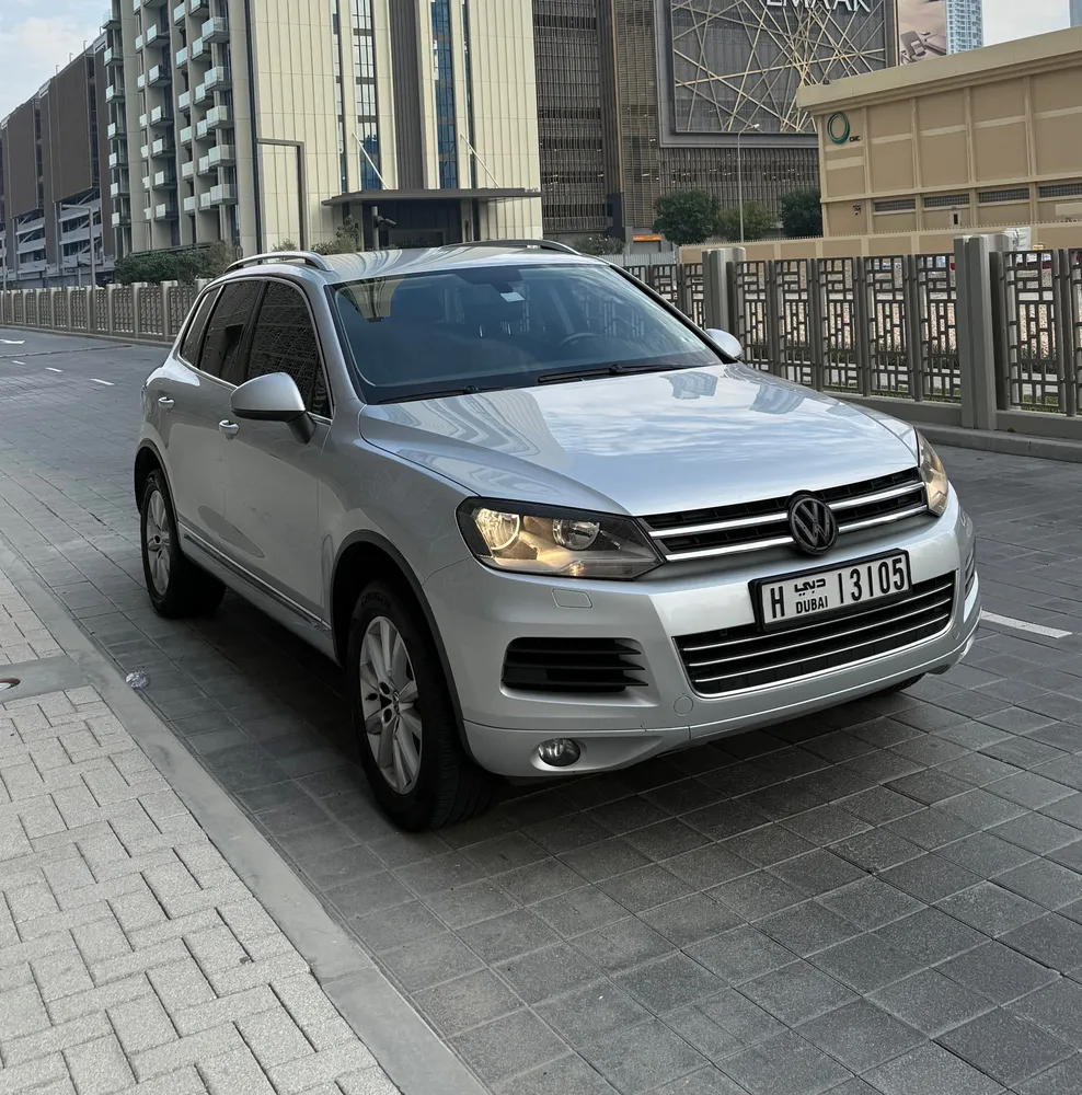 Volkswagen Touareg 2014 — YallaMotor