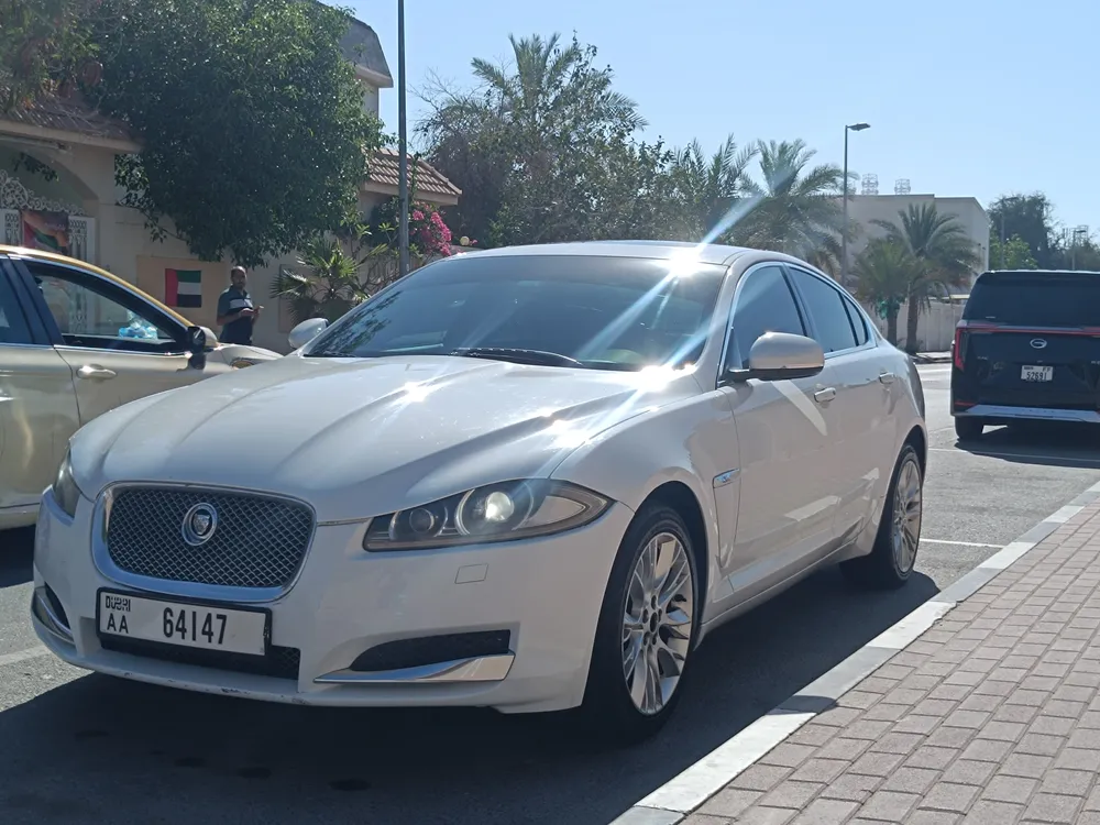 Jaguar Xf 2012 — YallaMotor